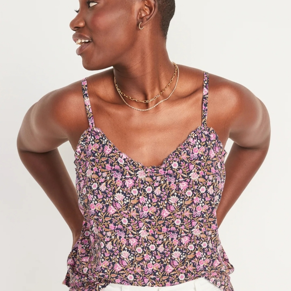 NWT Old Navy Ruffle trimmed tank cami blouse size L
